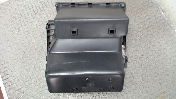 Foto: HANDSCHUHFACH eines Opel Vectra GL