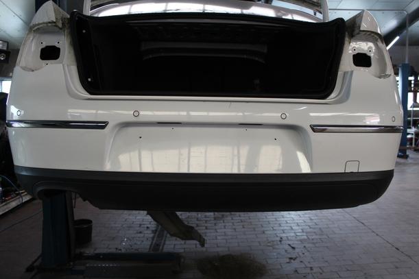 Foto: STOSSFÄNGER/ STOßSTANGE HINTEN ( LIMOUSINE ) eines VW Passat 1.9 TDI DPF GL