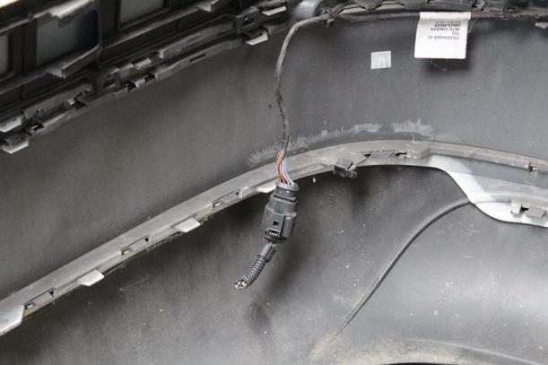 Foto: STOSSFÄNGER/ STOßSTANGE HINTEN ( LIMOUSINE ) eines VW Passat 1.9 TDI DPF GL
