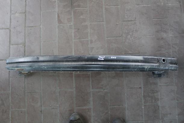 Foto: VERSTÄRKUNG HINTEN ( LIMOUSINE ) eines VW Passat 1.9 TDI DPF GL