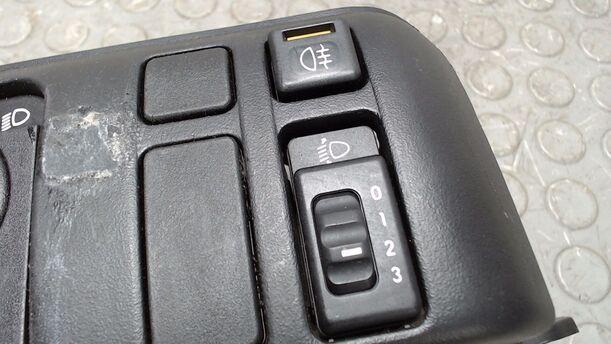Foto: LICHTSCHALTER eines Opel Vectra GL
