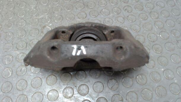 Foto: BREMSSATTEL VORN LINKS eines Opel Vectra acenta