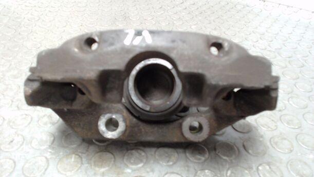Foto: BREMSSATTEL VORN LINKS eines Opel Vectra acenta