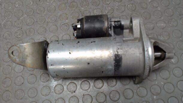 Foto: ANLASSER / STARTER eines Opel Vectra acenta