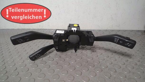 Foto: BLINKSCHALTER/ KOMBISCHALTER/ LENKSTOCKSCHALTER eines VW Passat 1.9 TDI DPF acenta