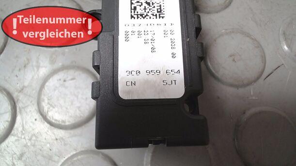 Foto: LENKWINKELSENSOR eines VW Passat 1.9 TDI DPF acenta