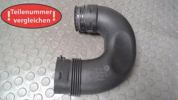 Foto: ANSAUGSCHLAUCH LUFTFILTERKASTEN eines VW Passat 1.9 TDI DPF acenta