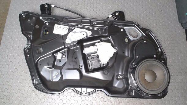 Foto: FENSTERHEBER ELEKTRISCH VORN LINKS ( AB 2007 ) eines VW Passat 1.9 TDI DPF acenta