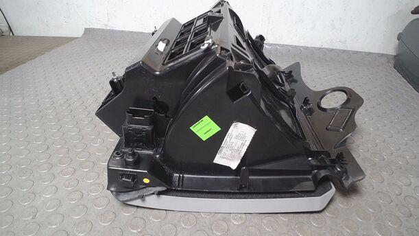 Foto: HANDSCHUHFACH ( CLASSICGREY ) eines VW Passat 1.9 TDI DPF acenta