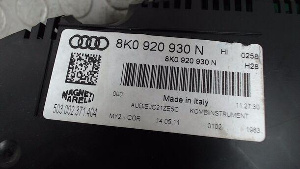 Foto: TACHOEINHEIT / KOMBIINSTRUMENT eines Audi A4 Avant 2.0 TDI DPF acenta
