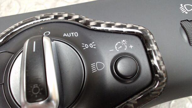 Foto: LICHTSCHALTER ( NEBELSCHEINWERFER ) eines Audi A4 Avant 2.0 TDI DPF acenta