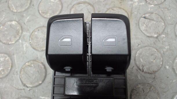 Foto: FENSTERHEBERSCHALTER VORN LINKS eines Audi A4 Avant 2.0 TDI DPF acenta