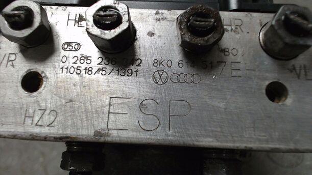Foto: HAUPTBREMSAGGREGAT ABS / ESP eines Audi A4 Avant 2.0 TDI DPF acenta