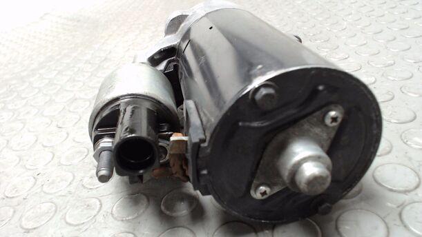 Foto: ANLASSER / STARTER  BOSCH eines Audi A4 Avant 2.0 TDI DPF acenta