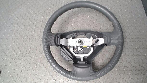 Foto: LENKRAD ( OHNE AIRBAG ) eines Suzuki Liana Kombi 1.6 acenta