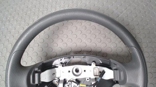 Foto: LENKRAD ( OHNE AIRBAG ) eines Suzuki Liana Kombi 1.6 acenta