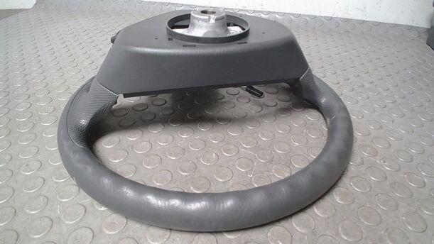Foto: LENKRAD ( OHNE AIRBAG ) eines Suzuki Liana Kombi 1.6 acenta