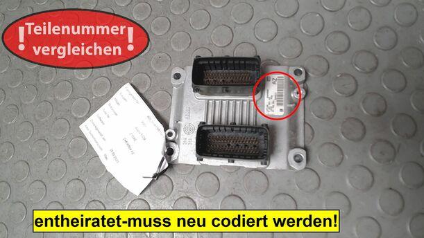 Foto: STEUERGERÄT EINSPRITZUNG/ MOTORSTEUERGERÄT ( ENTHEIRATET ) eines Opel Agila 1.0 12 V acenta