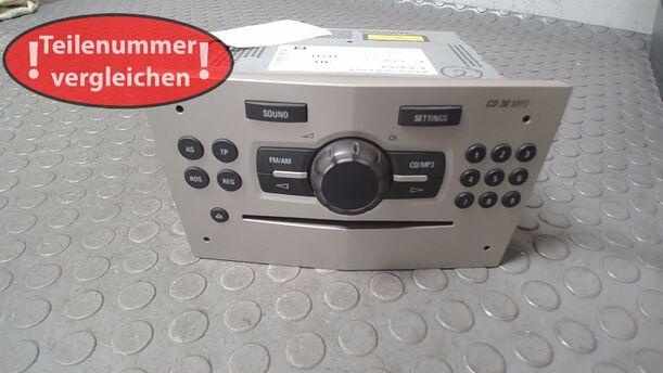 Foto: RADIO CD30 ( ENTHEIRATET ) eines Opel Corsa 1.0 12V acenta