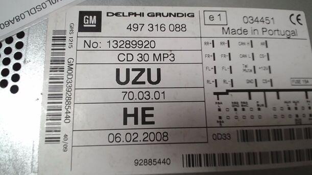 Foto: RADIO CD30 ( ENTHEIRATET ) eines Opel Corsa 1.0 12V acenta