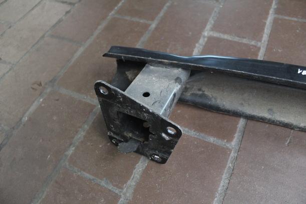 Foto: VERSTÄRKUNG HINTEN eines VW Touran 1.6 TDI DPF acenta