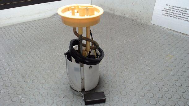 Foto: KRAFTSTOFFPUMPE eines VW Touran 1.6 TDI DPF acenta