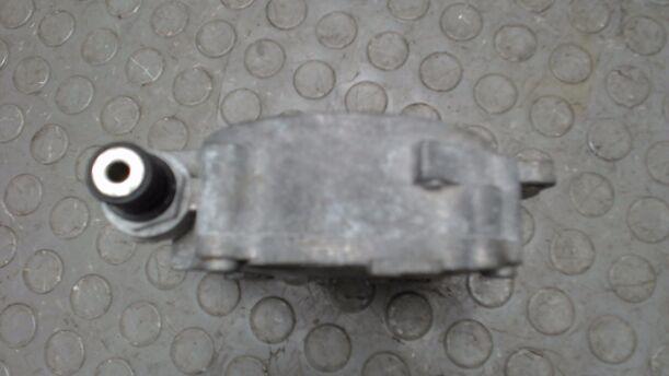 Foto: VAKUUMPUMPE eines VW Touran 1.6 TDI DPF acenta