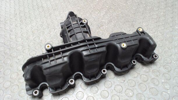 Foto: ANSAUGKRÜMMER / ANSAUGBRÜCKE eines VW Touran 1.6 TDI DPF acenta
