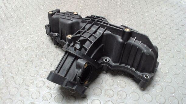 Foto: ANSAUGKRÜMMER / ANSAUGBRÜCKE eines VW Touran 1.6 TDI DPF acenta