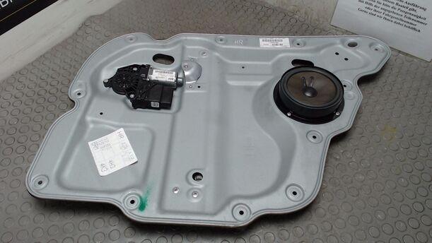 Foto: FENSTERHEBER HINTEN RECHTS ELEKTRISCH eines VW Touran 1.6 TDI DPF acenta