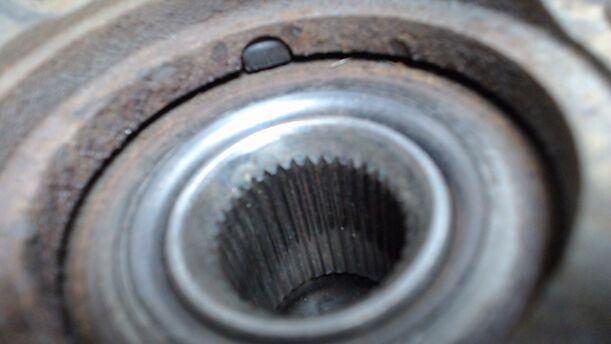 Foto: ACHSSCHENKEL VORN RECHTS eines VW Touran 1.6 TDI DPF acenta