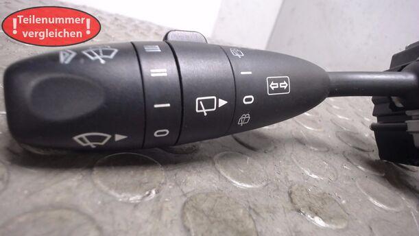 Foto: BLINKERSCHALTER eines Mercedes-Benz A 150 acenta