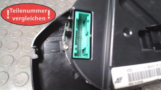 Foto: TACHOEINHEIT / KOMBIINSTRUMENT eines VW Sharan 1.9 TDI acenta