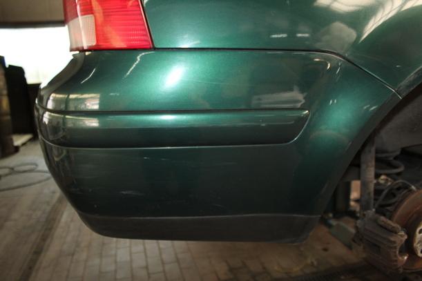 Foto: STOSSFÄNGER / STOßSTANGE HINTEN eines VW Bora 1.9 TDI acenta