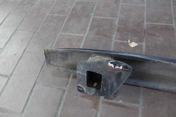 Foto: VERSTÄRKUNG HINTEN eines VW Bora 1.9 TDI acenta