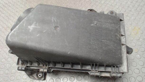 Foto: LUFTFILTERKASTEN eines VW Bora 1.9 TDI acenta