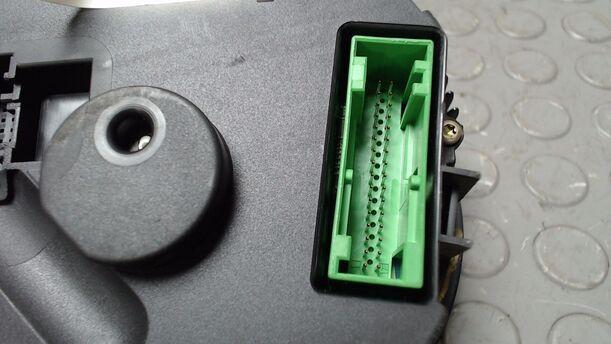 Foto: TACHOEINHEIT / KOMBIINSTRUMENT eines VW Bora 1.9 TDI acenta