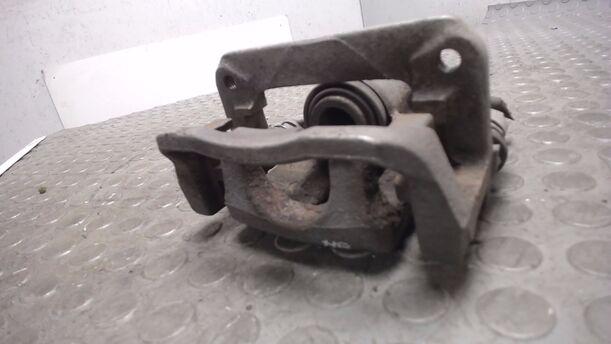 Foto: BREMSSATTEL MIT HALTER HINTEN RECHTS eines Mercedes-Benz A 150 acenta