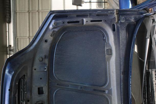 Foto: MOTORHAUBE (OHNE GRILL) eines Opel Zafira 1.8 acenta