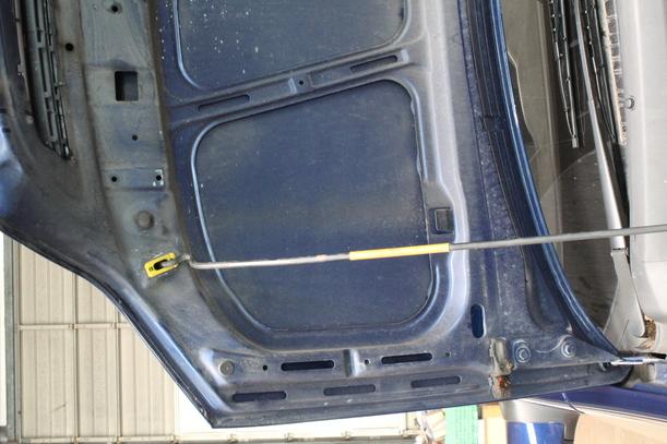 Foto: MOTORHAUBE (OHNE GRILL) eines Opel Zafira 1.8 acenta