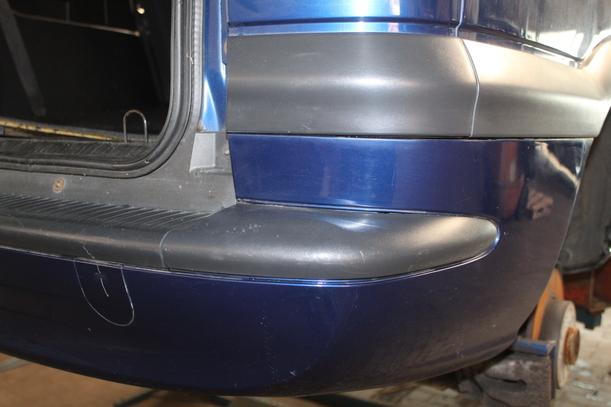 Foto: STOSSFÄNGER / STOSSSTANGE HINTEN eines Opel Zafira 1.8 acenta