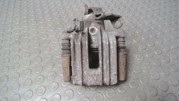 Foto: BREMSSATTEL HINTEN LINKS ( LUCAS ) eines VW Bora 1.9 TDI acenta