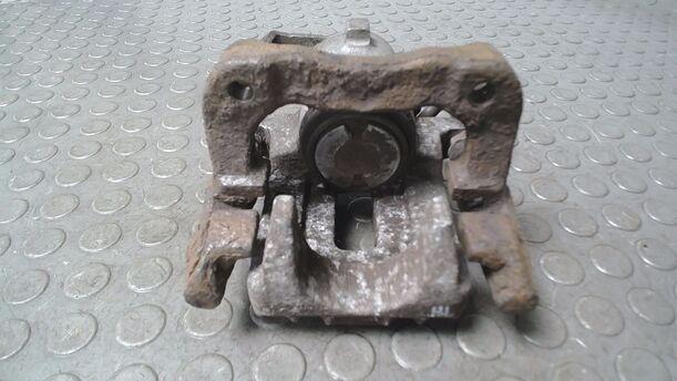 Foto: BREMSSATTEL HINTEN LINKS ( LUCAS ) eines VW Bora 1.9 TDI acenta
