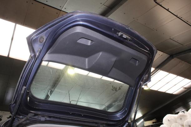 Foto: HECKKLAPPE / HECKDECKEL (2/3-TÜR) eines Opel Corsa 1.2 16V acenta