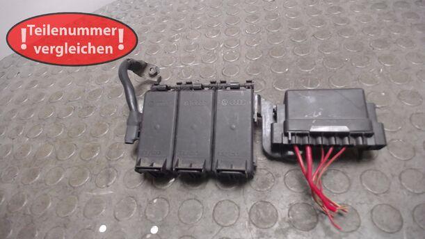 Foto: SICHERUNGSKASTEN BATTERIE eines VW Polo 1.2 acenta