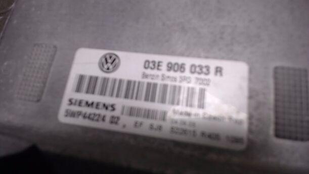 Foto: STEUERGERÄT EINSPRITZUNG eines VW Polo 1.2 acenta