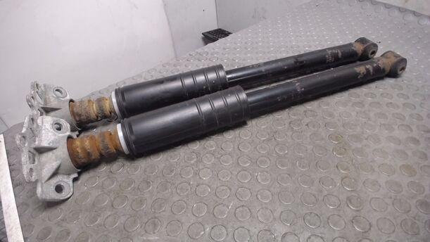 Foto: STOSSDÄMPFERPAAR HINTEN eines Opel Corsa 1.2 16V