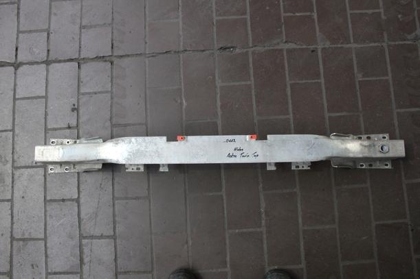 Foto: VERSTÄRKUNG HINTEN ( TWINTOP ) eines Opel Astra Twin Top 1.8