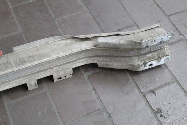 Foto: VERSTÄRKUNG HINTEN ( TWINTOP ) eines Opel Astra Twin Top 1.8