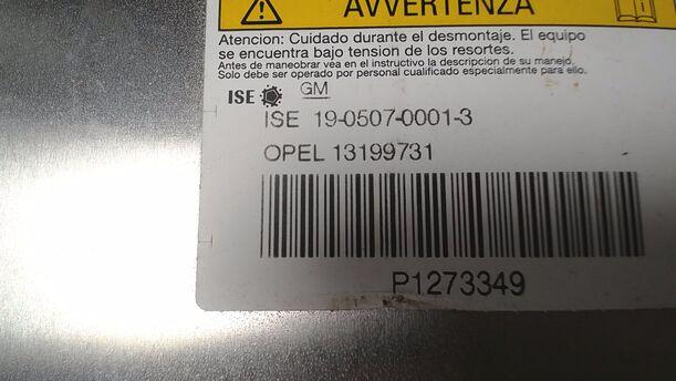 Foto: ÜBERROLLBÜGEL TWINTOP ( OHNE PYROKAPSEL ) eines Opel Astra Twin Top 1.8